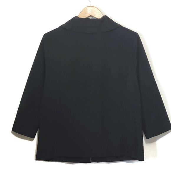 Chico's Weekends Black 3/4 Sleeve Ruffle Collar Zip Front Jacket Size L - Picture 6 of 9